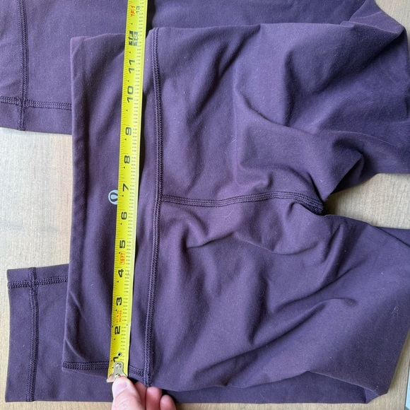 lululemon athletica purple Leggings size 2 - Picture 6 of 10